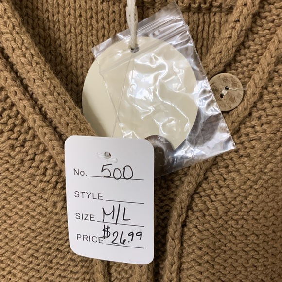 NWT brown sweater/3/4 sleeves with split sides - Picture 3 of 8